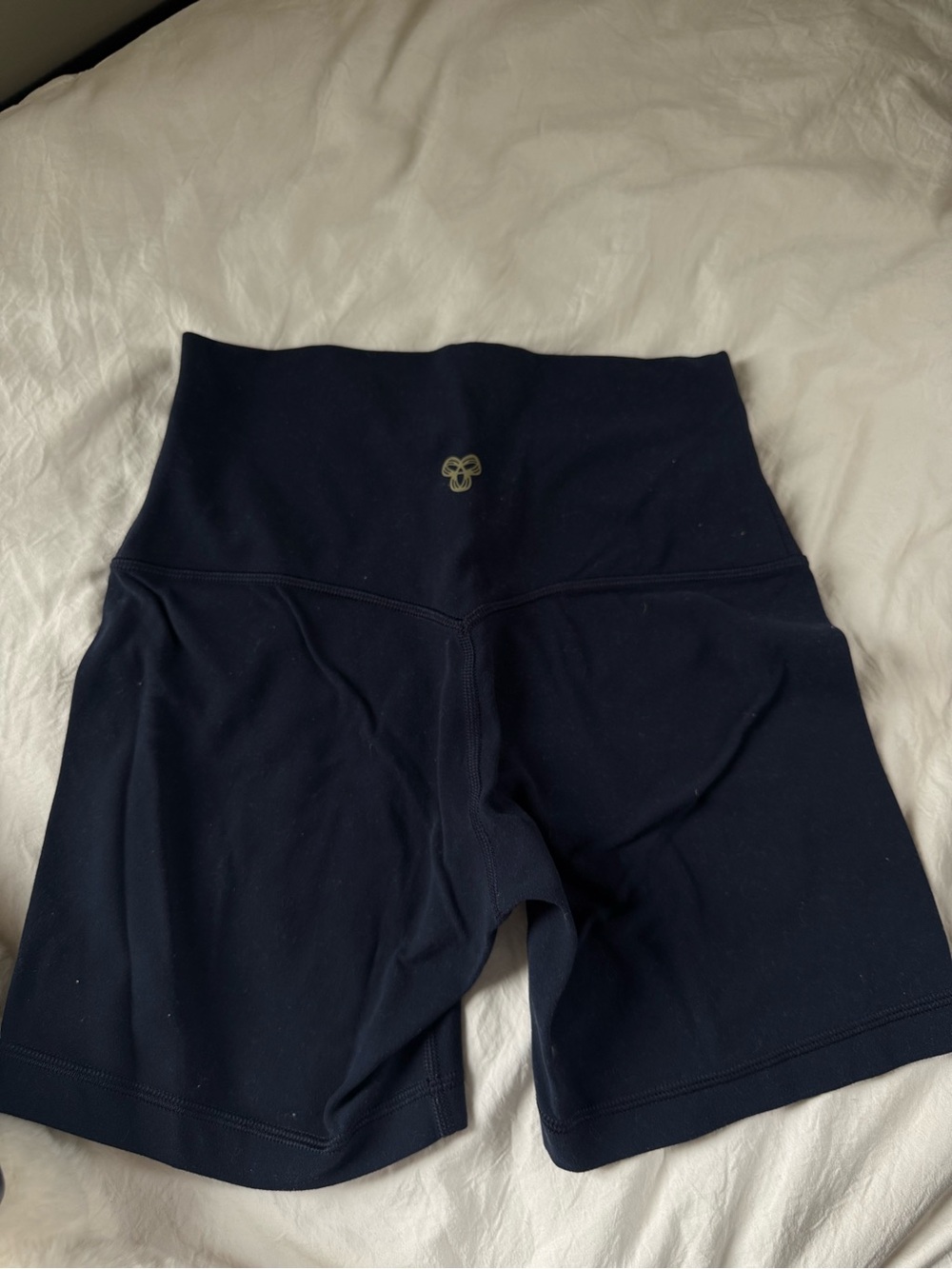Aritzia Golden BUTTER NEW CHEEKY HI-RISE 5" SHORT | Color: Admiral
